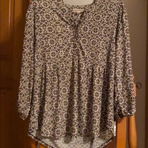 3/4 sleeve blouse.